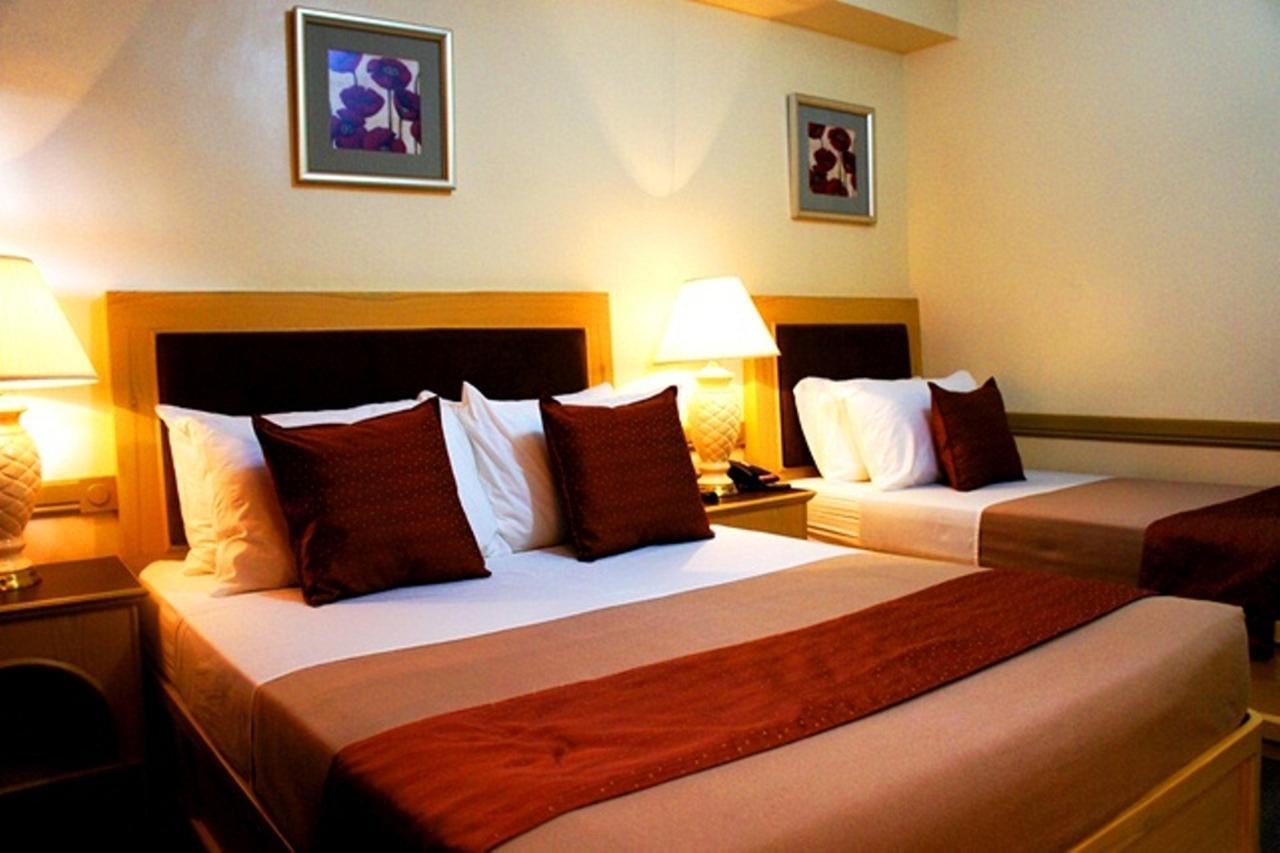 Phela Grande Hotel General Santos City Room photo